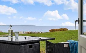 Stunning 2-Bed Apartment 12C